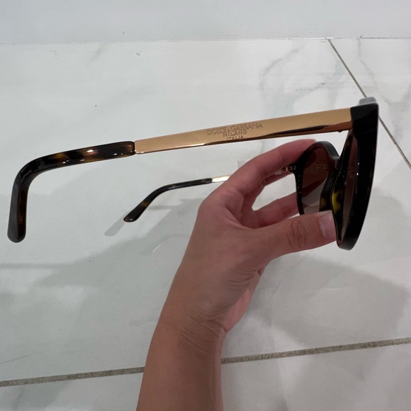 Dolce & Gabbana Sunglasses - Picture 5 of 6
